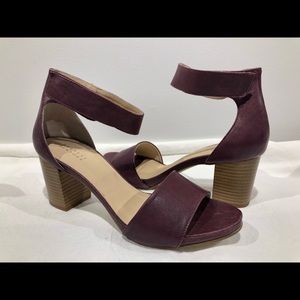 NIB Barney’s New York Burgundy leather sandals
